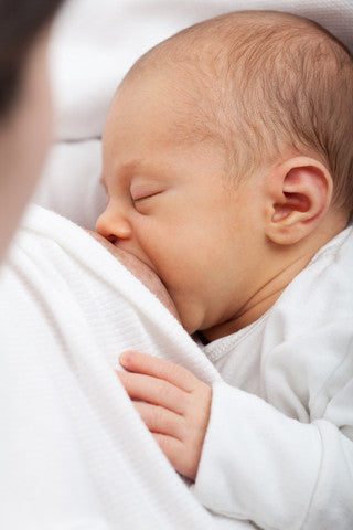 Breastfeeding Essentials: 8 Simple Things You Need To Start Breastfeeding 