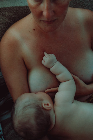 Breastfeeding: How To Help Sore Nipples & Blebs 